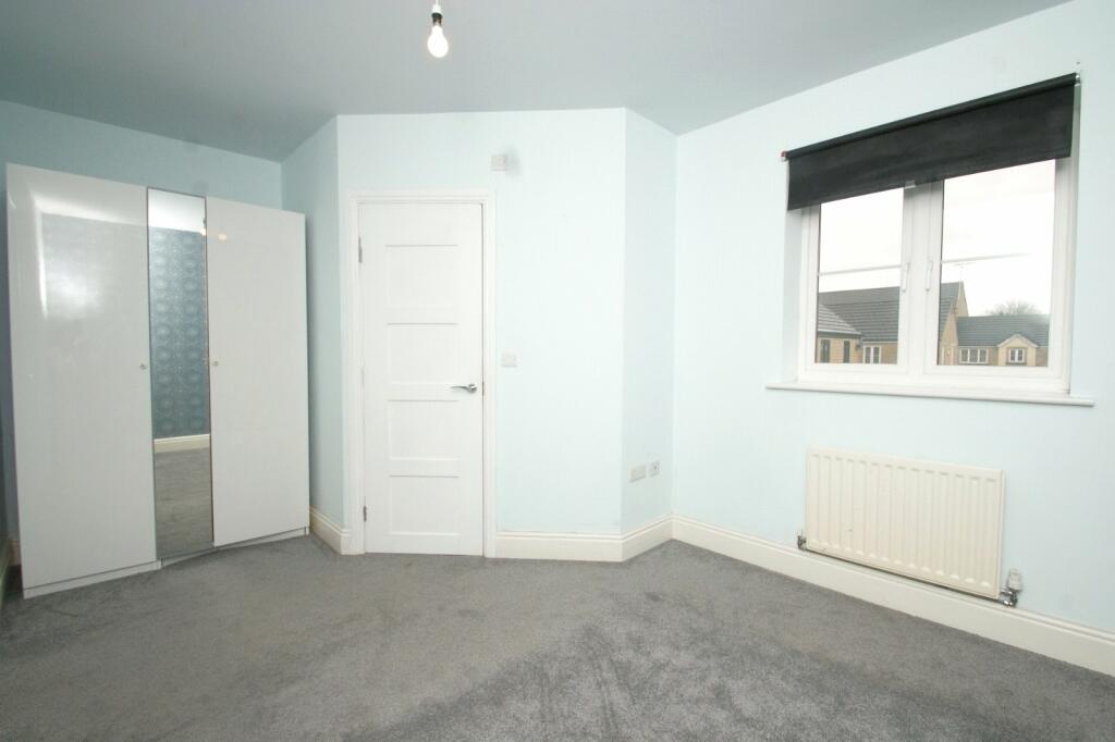 3 bed Mid Terraced House for rent in Drighlington. From Linley & Simpson - Pudsey