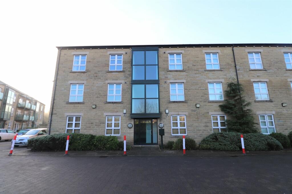 2 bed Flat for rent in Troydale. From Linley & Simpson - Pudsey