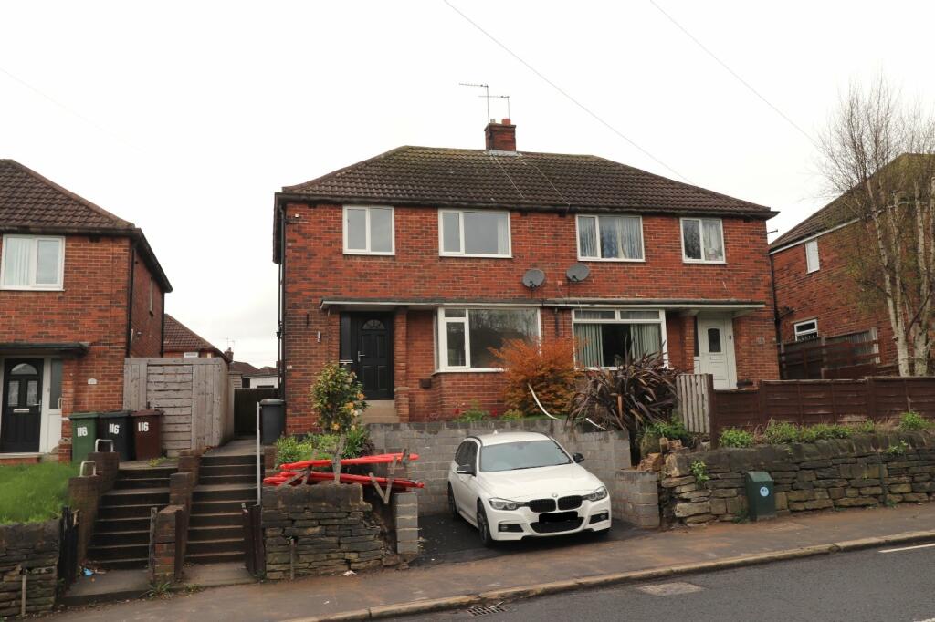 3 bed Semi-Detached House for rent in Troydale. From Linley & Simpson - Pudsey