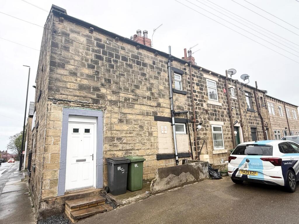 1 bed 1st Floor Flat for rent in Calverley. From Linley & Simpson - Pudsey
