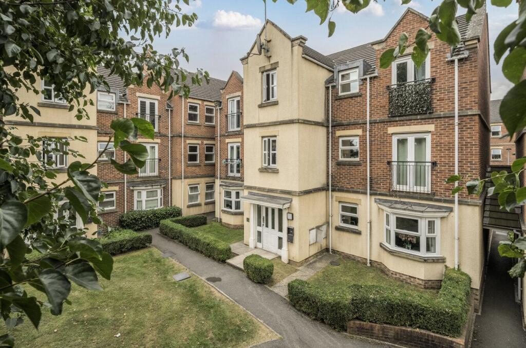 2 bed 1st Floor Flat for rent in Troydale. From Linley & Simpson - Pudsey