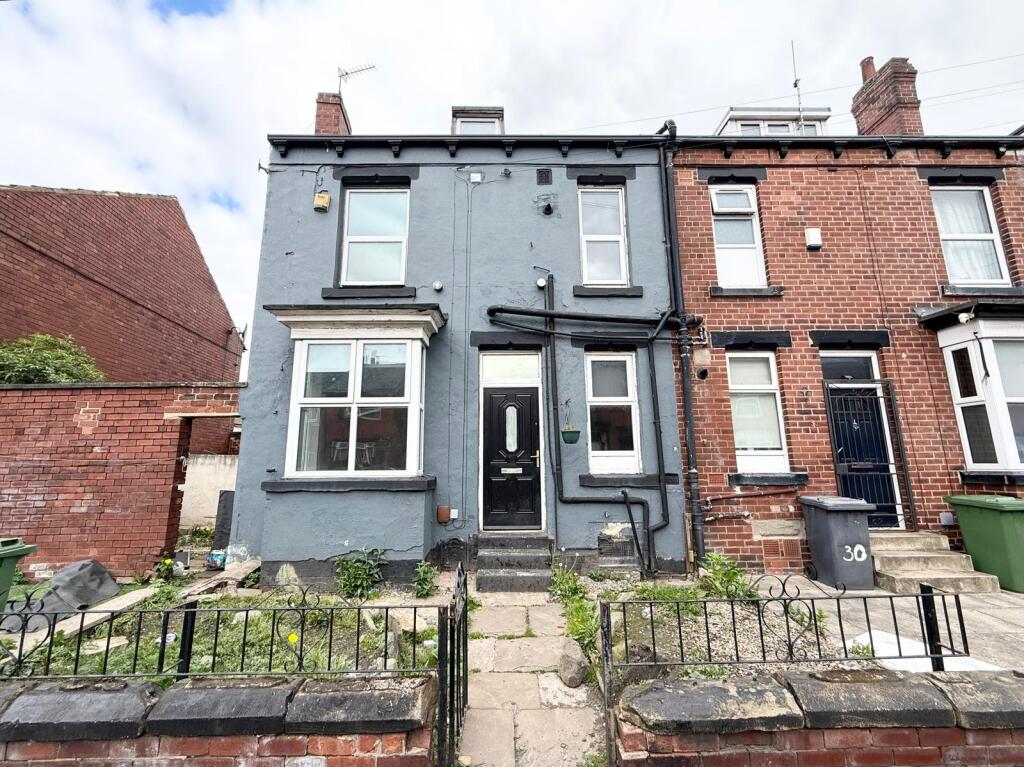3 bed Mid Terraced House for rent in Leeds. From Linley & Simpson - Pudsey 3 bed Mid Terraced House for rent in Leeds. From Linley & Simpson - Pudsey