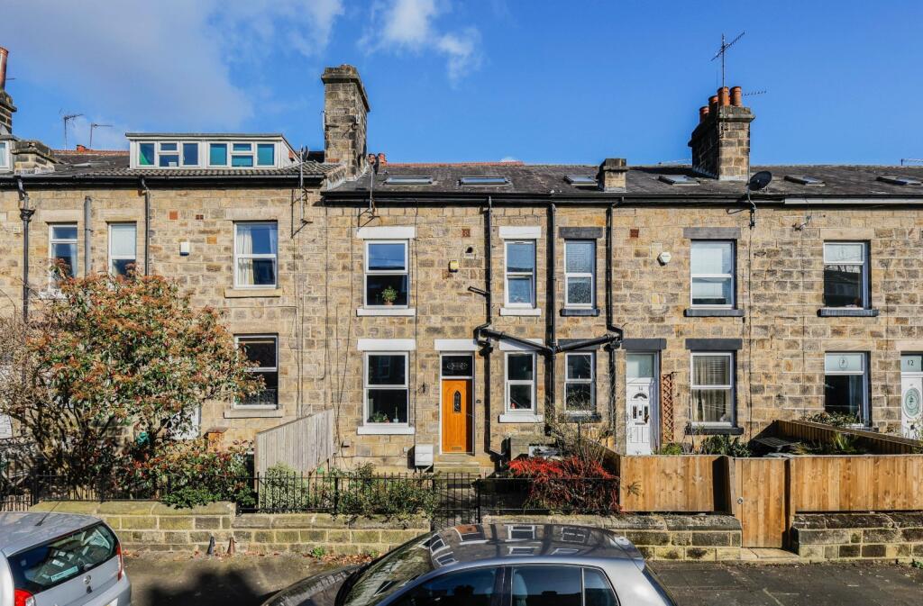 3 bed Mid Terraced House for rent in Horsforth. From Linley & Simpson - Pudsey 3 bed Mid Terraced House for rent in Horsforth. From Linley & Simpson - Pudsey