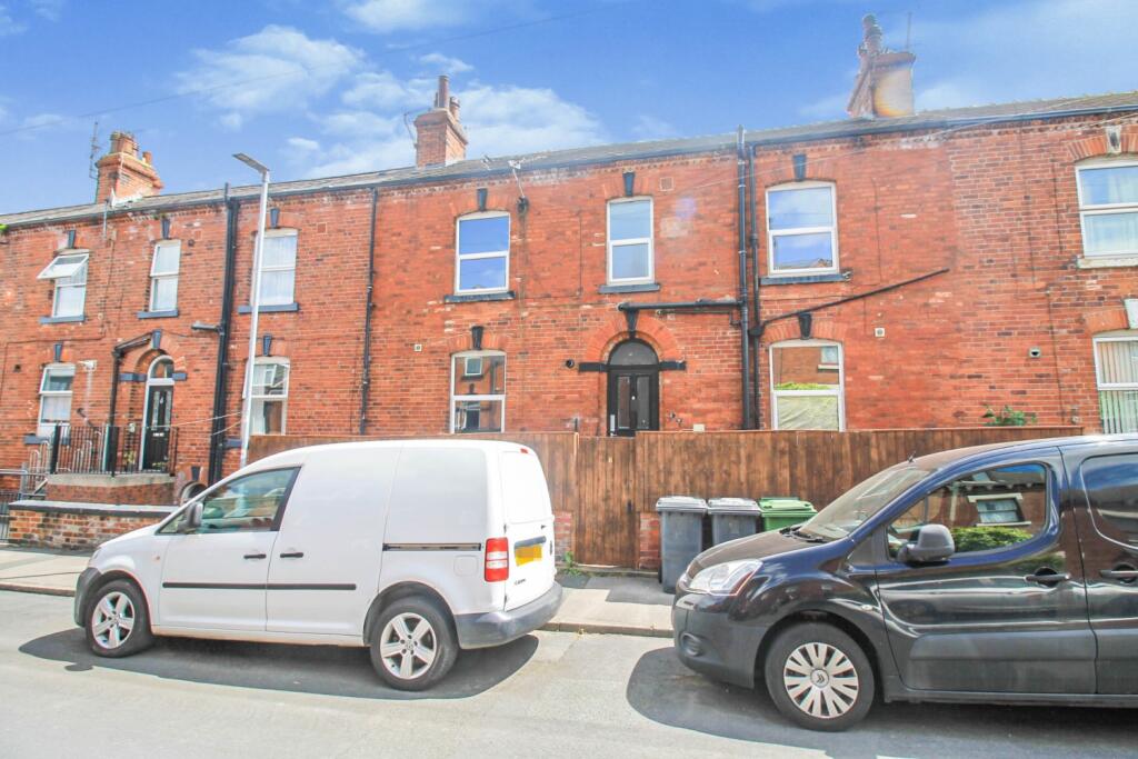 1 bed House Share for rent in Leeds. From Linley & Simpson - Pudsey