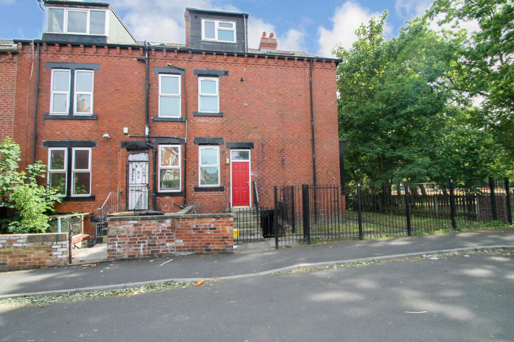 1 bed Not Specified for rent in Leeds. From Linley & Simpson - Pudsey