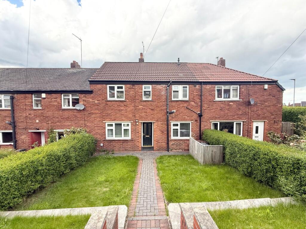 3 bed Mid Terraced House for rent in Pudsey. From Linley & Simpson - Pudsey
