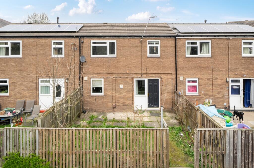 2 bed Mid Terraced House for rent in Horsforth. From Linley & Simpson - Pudsey