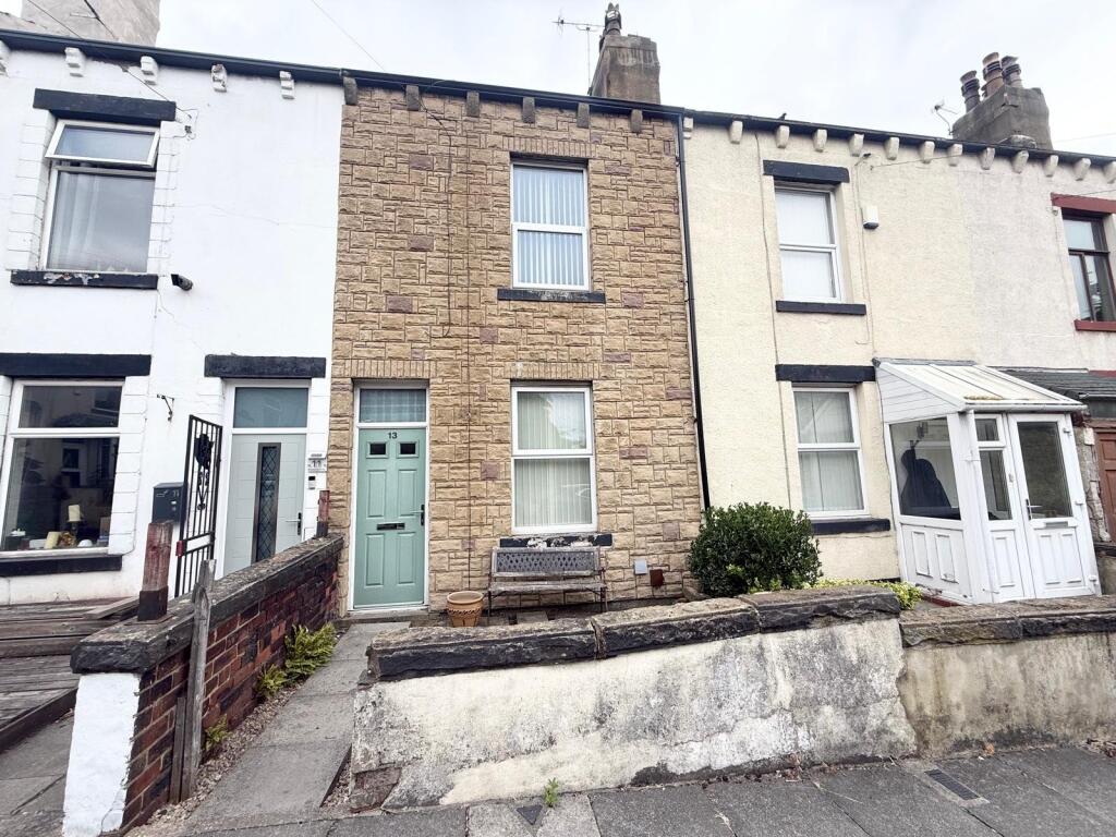 4 bed Mid Terraced House for rent in Pudsey. From Linley & Simpson - Pudsey
