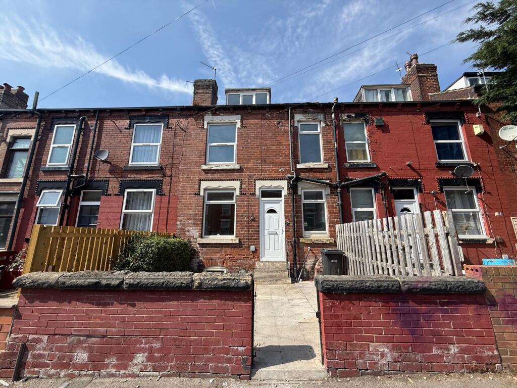 2 bed Mid Terraced House for rent in Leeds. From Linley & Simpson - Pudsey 2 bed Mid Terraced House for rent in Leeds. From Linley & Simpson - Pudsey