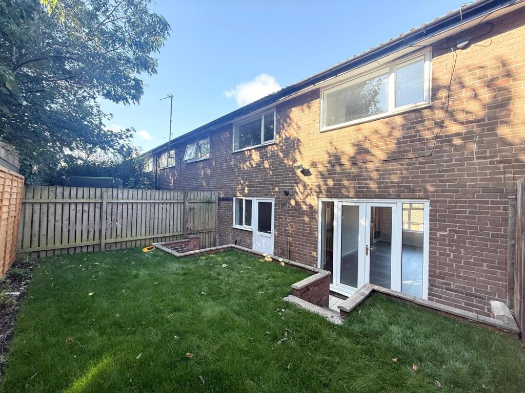 3 bed Detached for rent in Pudsey. From Linley & Simpson - Pudsey 3 bed Detached for rent in Pudsey. From Linley & Simpson - Pudsey