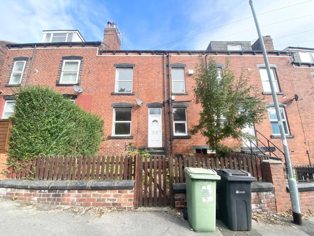 2 bed Mid Terraced House for rent in Leeds. From Linley & Simpson - Pudsey 2 bed Mid Terraced House for rent in Leeds. From Linley & Simpson - Pudsey
