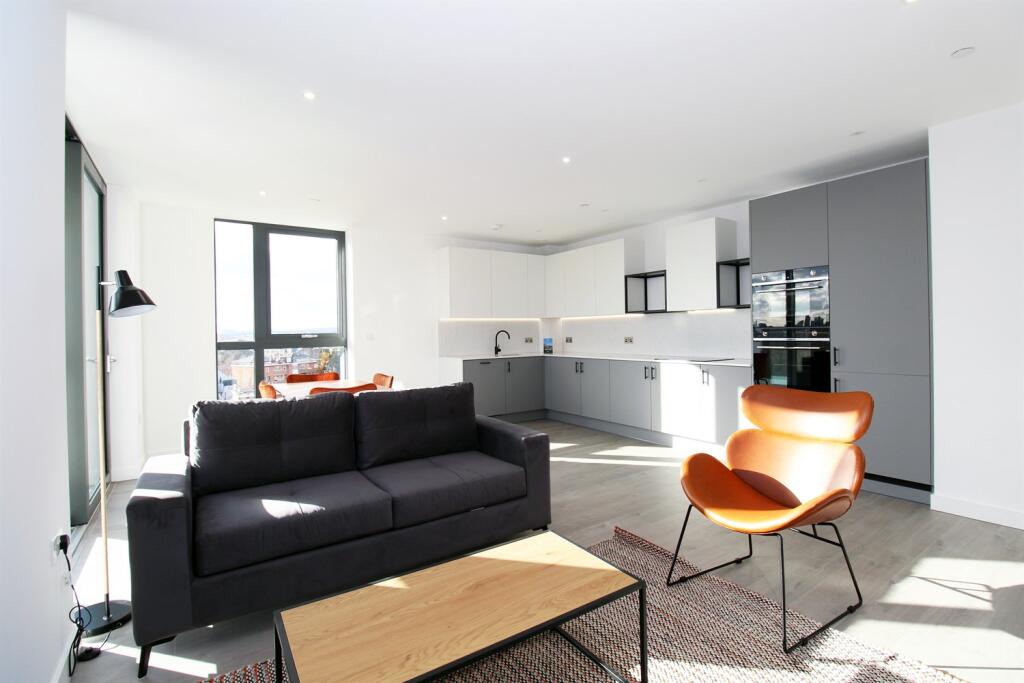 2 bed Apartment for rent in Stoke Newington. From Lionsgate Property Management