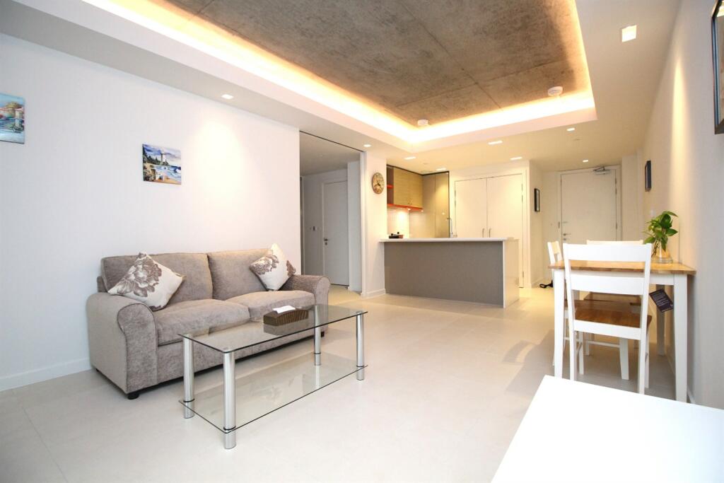 1 bed Apartment for rent in London. From Lionsgate Property Management