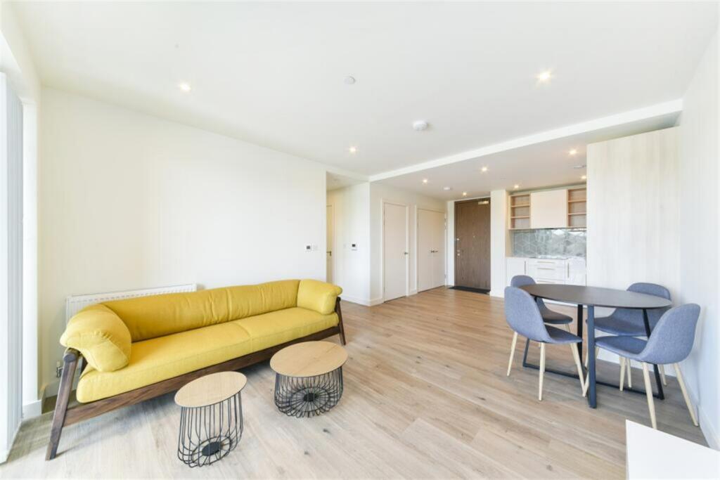 0 bed Apartment for rent in Hornsey. From Lionsgate Property Management