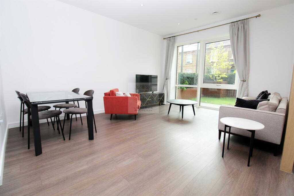 2 bed Detached House for rent in Hammersmith. From Lionsgate Property Management