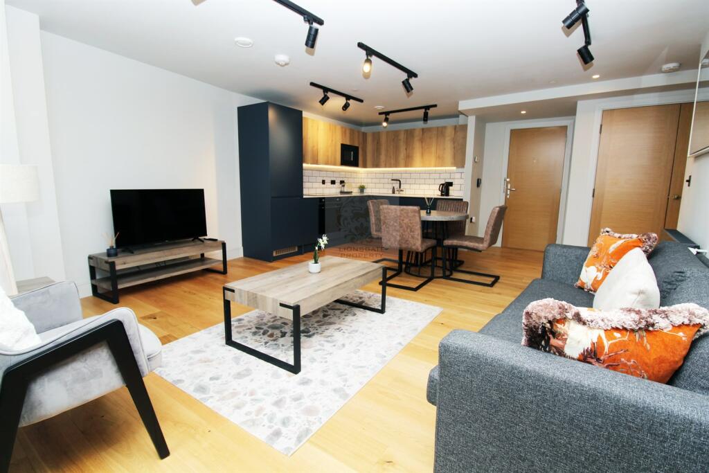 1 bed Apartment for rent in London. From Lionsgate Property Management