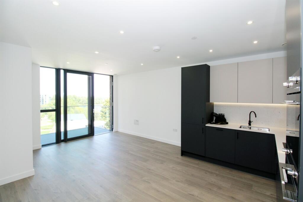 2 bed Apartment for rent in Stoke Newington. From Lionsgate Property Management