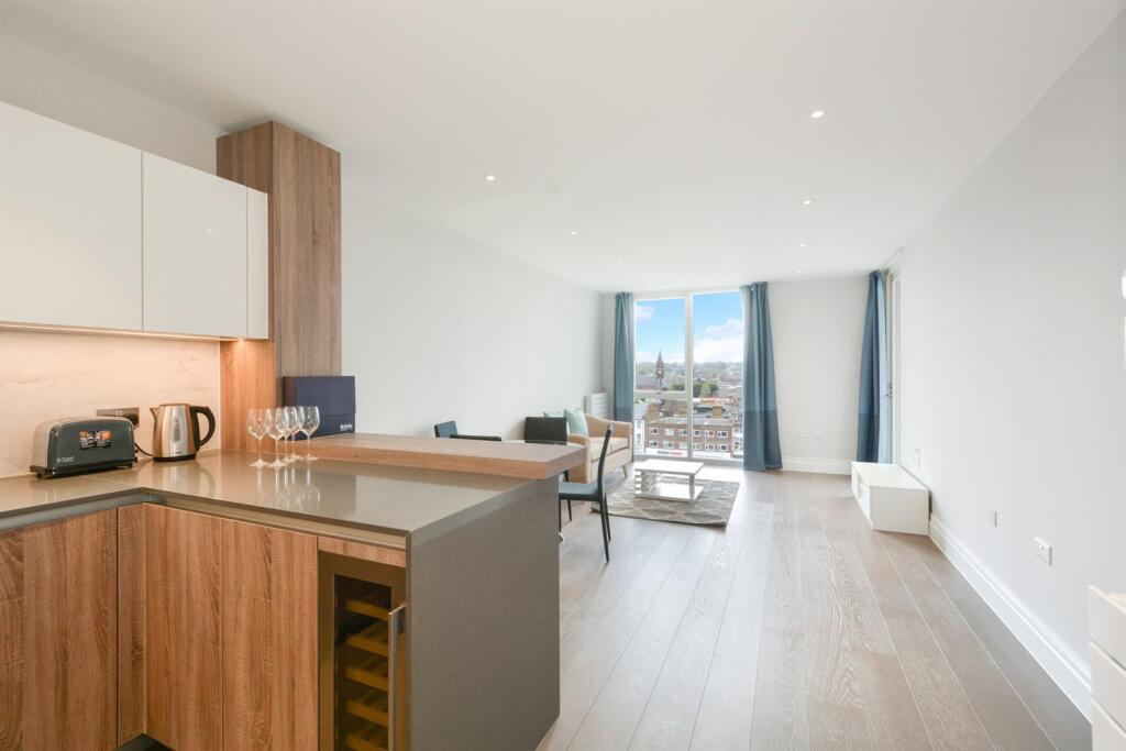 2 bed Apartment for rent in Kingston upon Thames. From Lionsgate Property Management - London