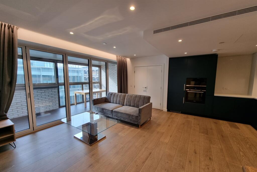 3 bed Apartment for rent in Islington. From Lionsgate Property Management - London