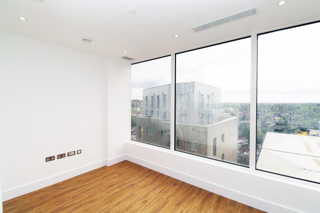 4 bed Apartment for rent in Acton. From Lionsgate Property Management - London 4 bed Apartment for rent in Acton. From Lionsgate Property Management - London