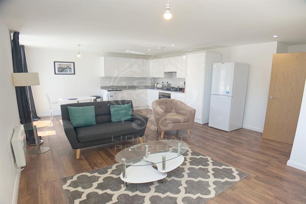 1 bed Apartment for rent in Farnham Royal. From Lionsgate Property Management - London 1 bed Apartment for rent in Farnham Royal. From Lionsgate Property Management - London