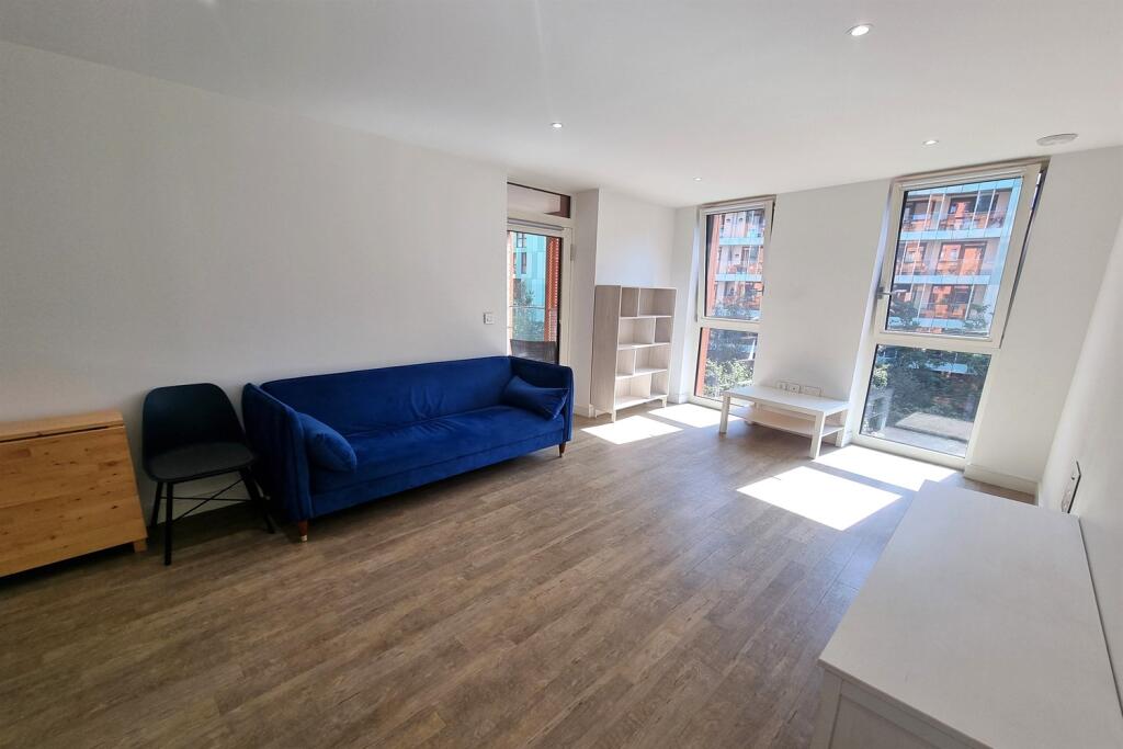 1 bed Apartment for rent in Greenwich. From Lionsgate Property Management - London 1 bed Apartment for rent in Greenwich. From Lionsgate Property Management - London
