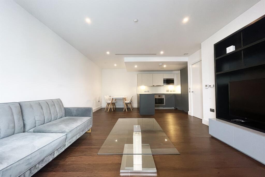 1 bed Apartment for rent in Poplar. From Lionsgate Property Management - London