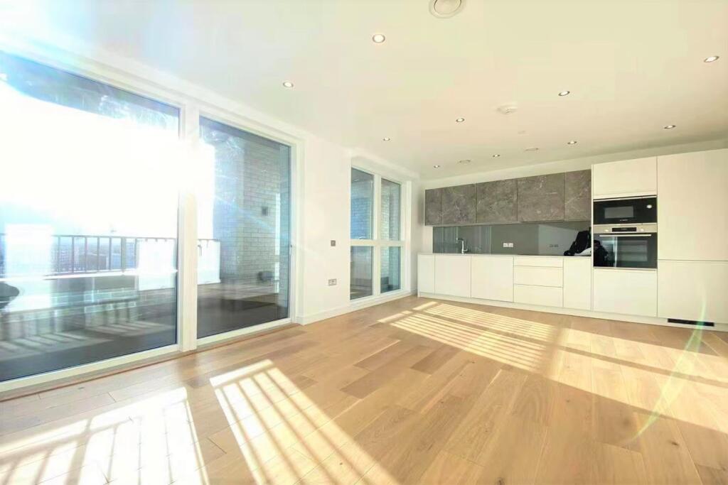 1 bed Apartment for rent in Battersea. From Lionsgate Property Management - London