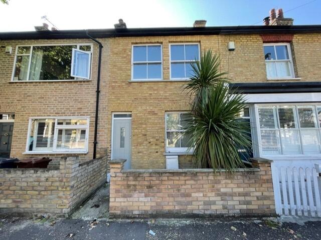4 bed Mid Terraced House for rent in Walthamstow. From Lloyds Residential - Woodford Green