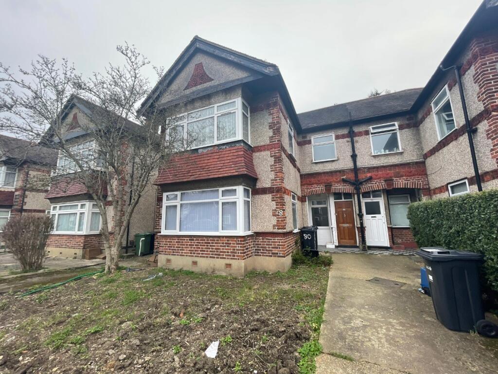 2 bed Apartment for rent in Woodford. From Lloyds Residential - Woodford Green