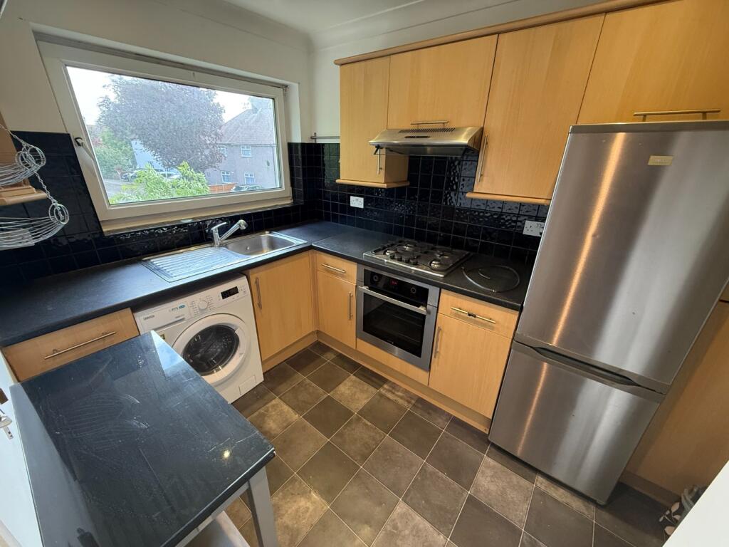 2 bed Annexe for rent in Woodford. From Lloyds Residential - Woodford Green