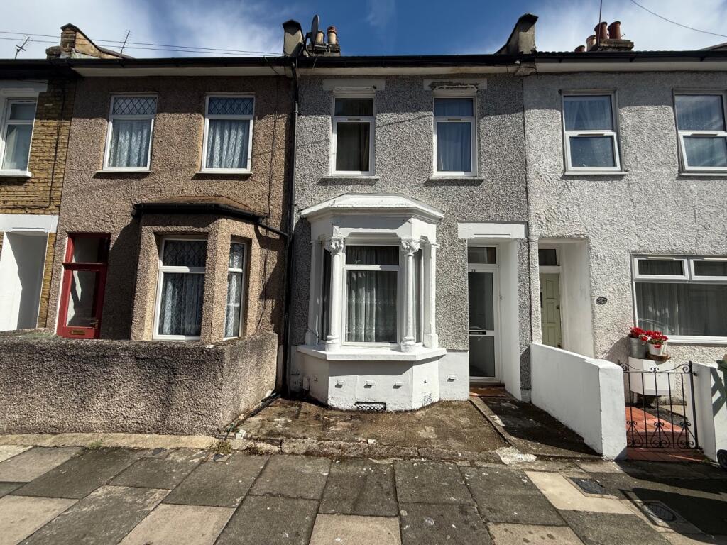 1 bed Apartment for rent in Chingford. From Lloyds Residential - Woodford Green 1 bed Apartment for rent in Chingford. From Lloyds Residential - Woodford Green