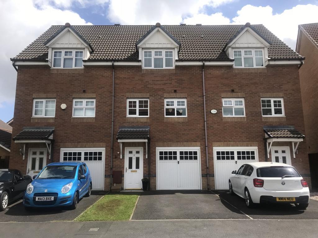 3 bed Mews for rent in Bolton. From Lobster Lettings - Wigan & Warrington