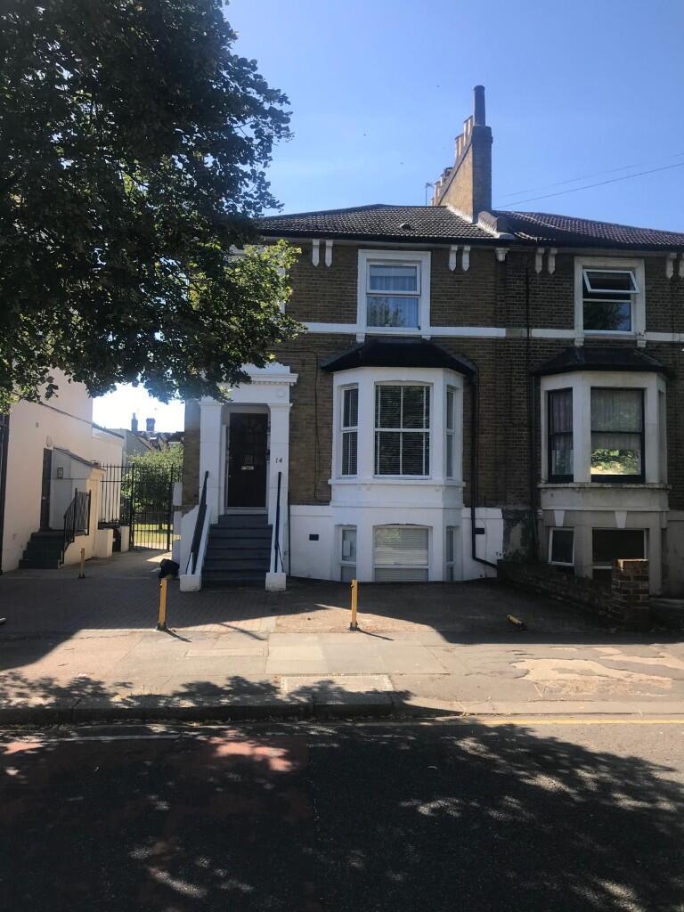 1 bed 1st Floor Flat for rent in Ilford. From London & Essex Estates - Ilford