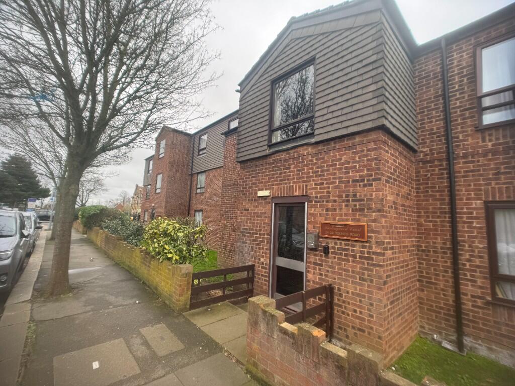 1 bed House (unspecified) for rent in London. From London & Essex Estates - Ilford