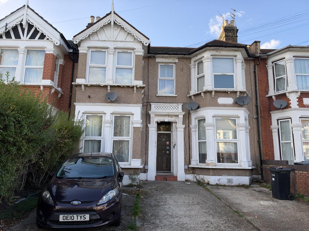 1 bed House (unspecified) for rent in Ilford. From London & Essex Estates - Ilford