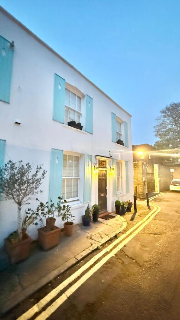 3 bed Apartment for rent in Paddington. From LONDON HABITAT