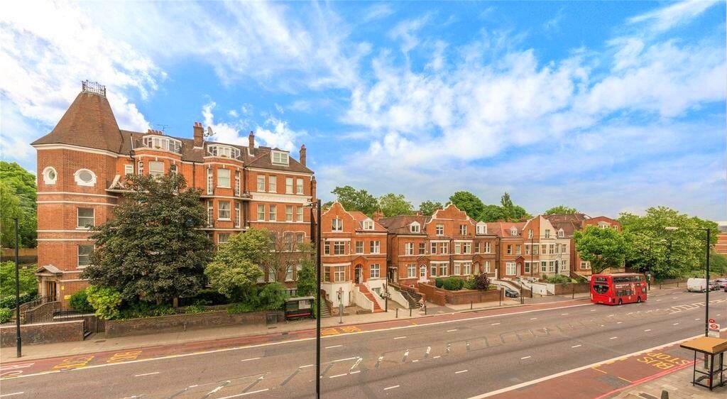 3 bed Apartment for rent in Hampstead. From LONDON HABITAT
