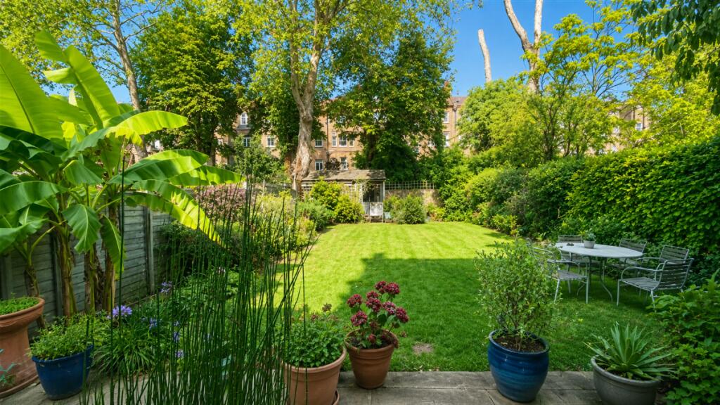3 bed Apartment for rent in London. From LONDON HABITAT 3 bed Apartment for rent in London. From LONDON HABITAT