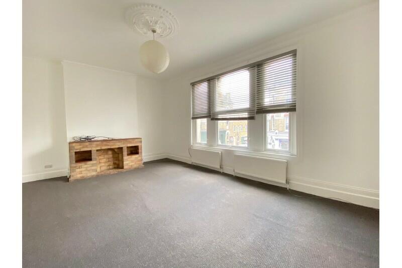 1 bed Flat for rent in Fulham. From LONDON HomeLets Ltd