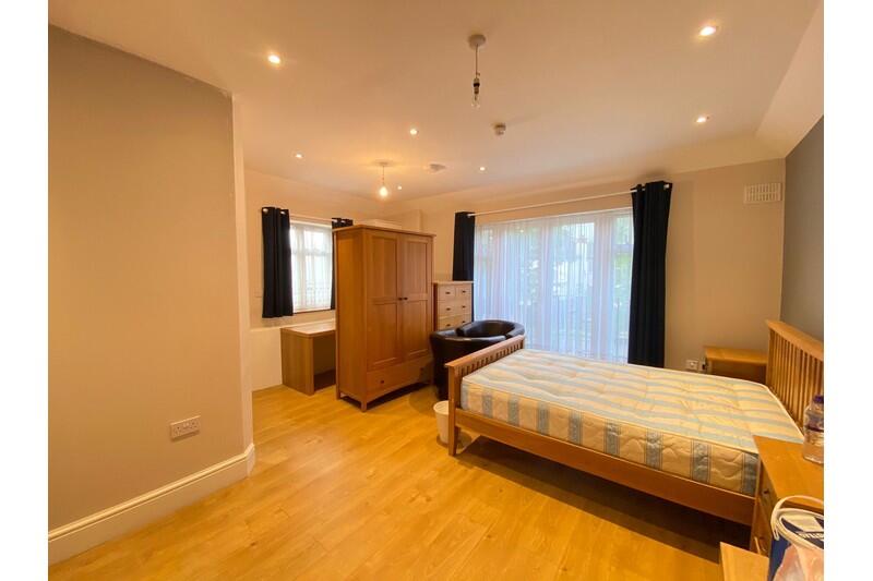 0 bed House Share for rent in London. From LONDON HomeLets Ltd
