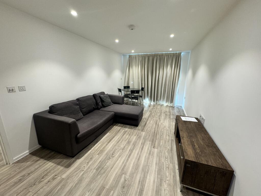 1 bed Apartment for rent in Wandsworth. From London Land and New Homes - Mayfair
