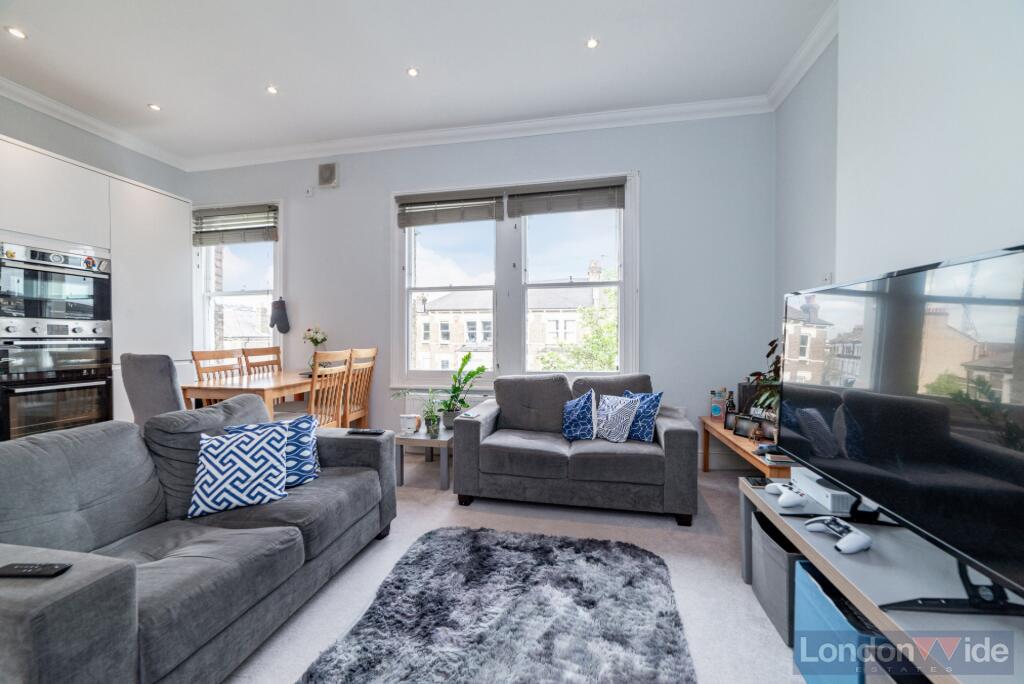 3 bed Apartment for rent in Paddington. From London Wide Estates