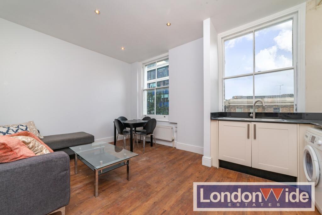 3 bed Duplex for rent in Kensington. From London Wide Estates