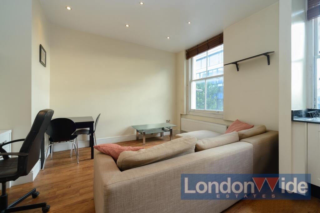 3 bed Duplex for rent in Kensington. From London Wide Estates