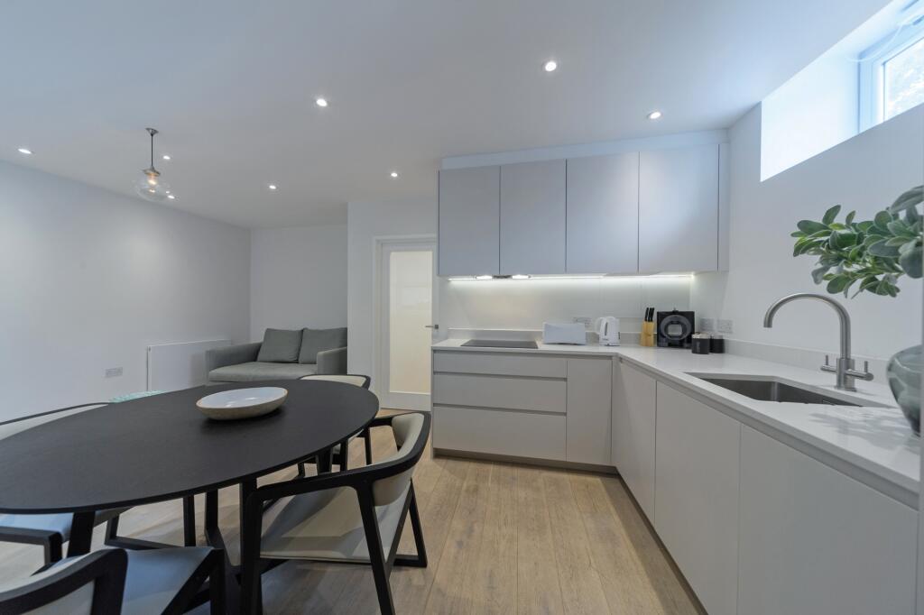 1 bed Apartment for rent in Paddington. From London Wide Estates
