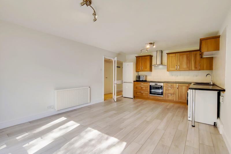 2 bed Flat for rent in Bow. From Look Property