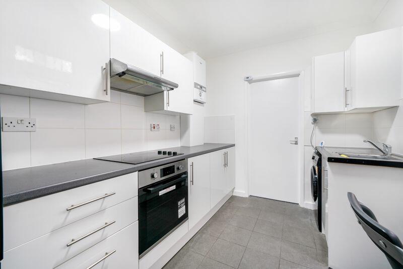 1 bed 1st Floor Flat for rent in Stratford. From Look Property Services Ltd - Bow