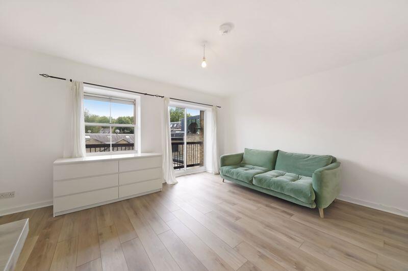 1 bed 1st Floor Flat for rent in Stepney. From Look Property Services Ltd - Bow