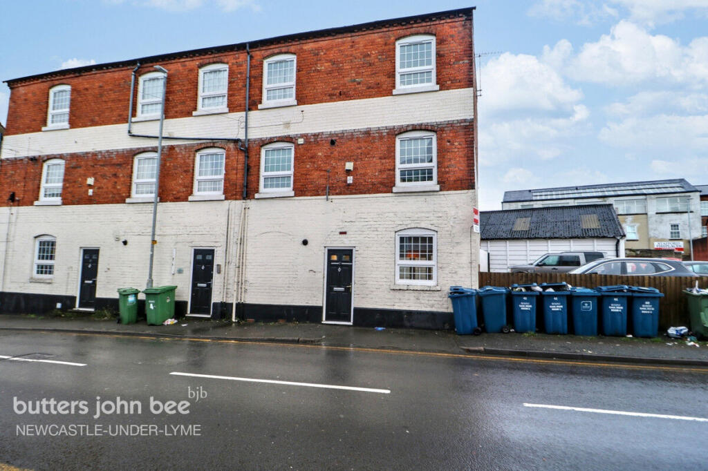 1 bed Annexe for rent in Stafford. From Butters John Bee - Newcastle Under Lyme 1 bed Annexe for rent in Stafford. From Butters John Bee - Newcastle Under Lyme